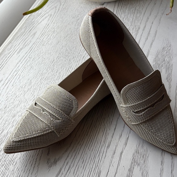 Aerosoles Gold/Cream Loafers/Flats for Women - Picture 1 of 6